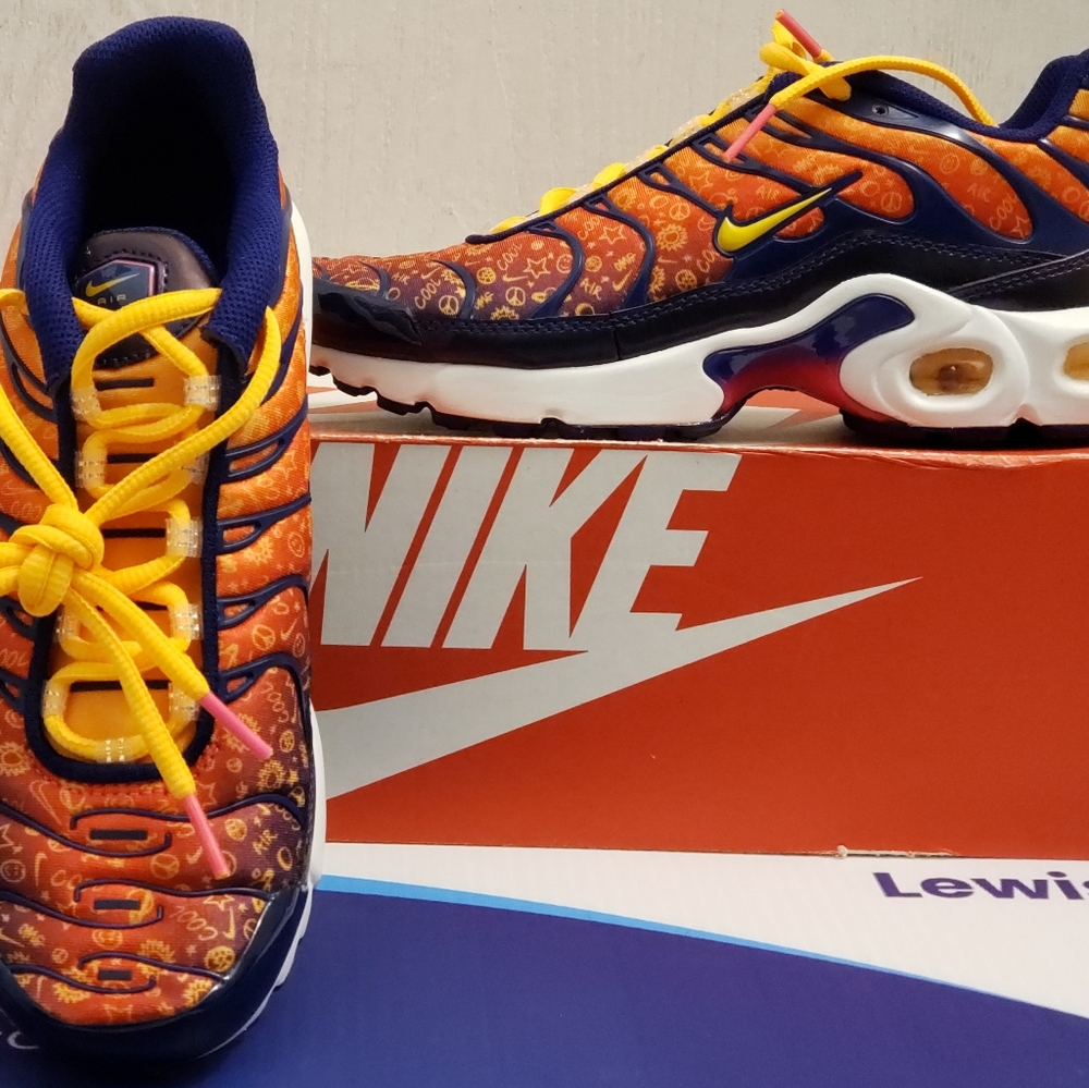 Nike Air Max Plus Purple Laser Orange Size 5y